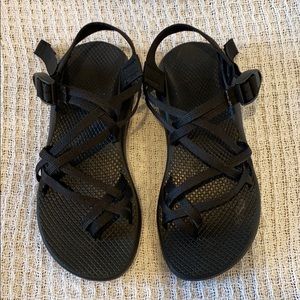 Chaco Women’s ZX/2 black, size 9.